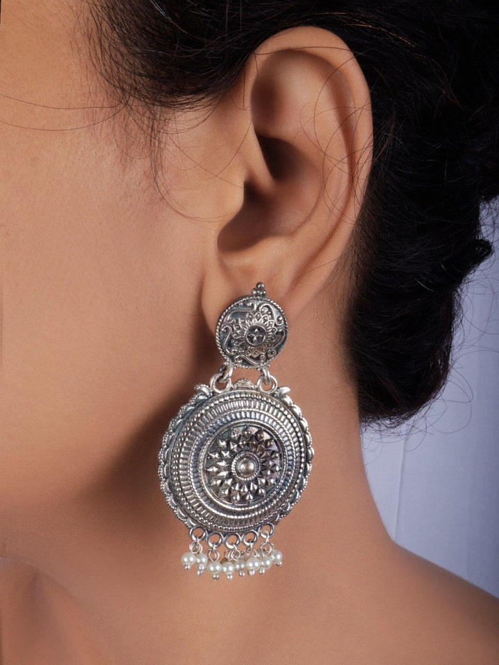 Silver Toned (Oxidized) Earrings With Pearl - J6 Label Veena