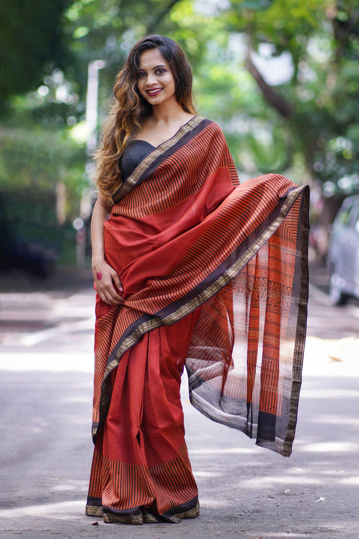 Handwoven Red Maheshwari Silk Saree - S66 Label Veena