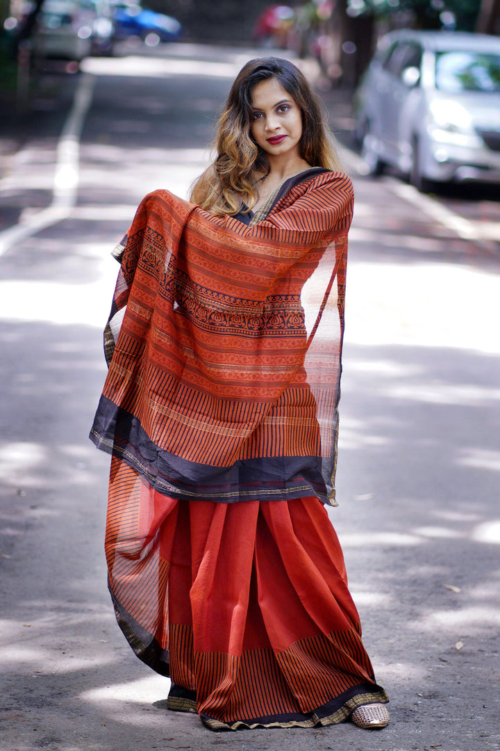 Handwoven Red Maheshwari Silk Saree - S66 Label Veena