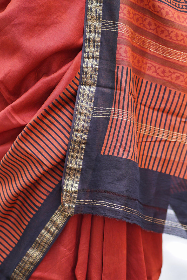 Handwoven Red Maheshwari Silk Saree - S66 Label Veena