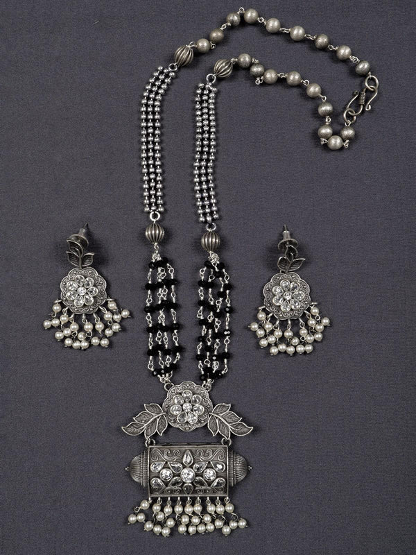 Silver Toned (Oxidized) Necklace With White Stone - J21 Label Veena