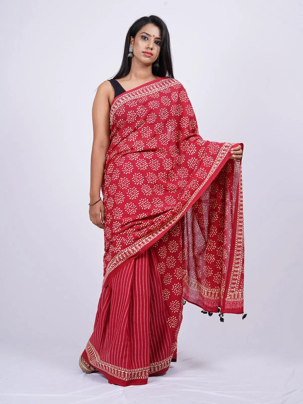 Buy pure cotton MalMal Saree Hand Block Dabu print dark grey with red at  Amazon.in